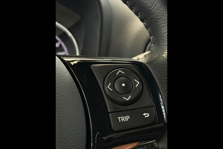 Toyota Yaris 1.5 Hybrid Dynamic Camera Navigatie