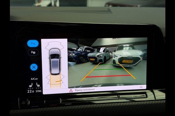 Volkswagen Golf Variant 1.5 eTSI 3x R-Line CarPlay Panorama Camera