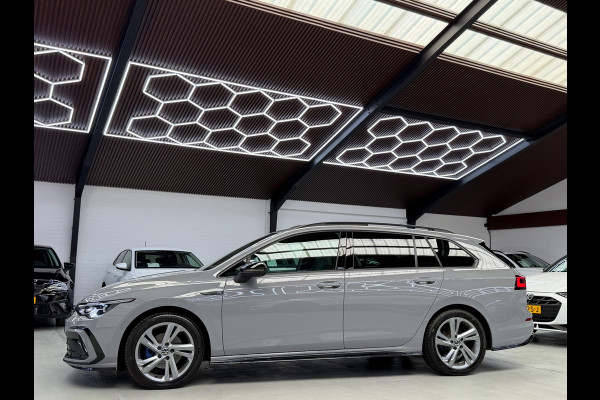 Volkswagen Golf Variant 1.5 eTSI 3x R-Line CarPlay Panorama Camera