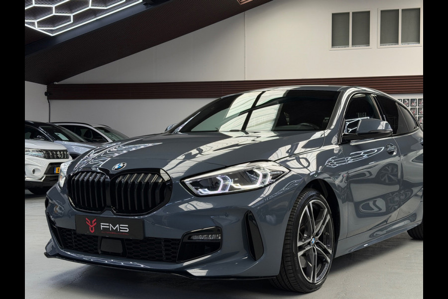 BMW 1-serie 120i M-Pakket CarPlay Camera