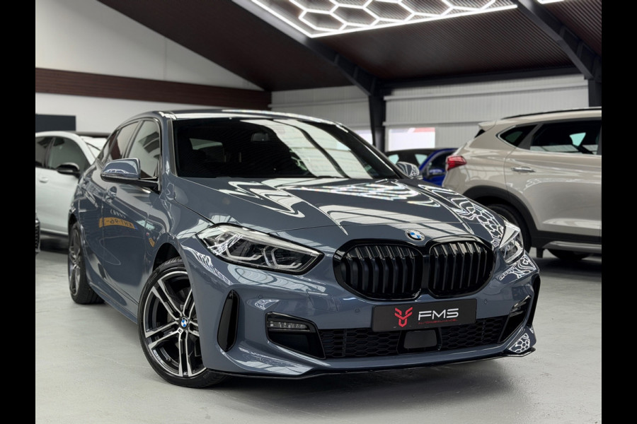 BMW 1-serie 120i M-Pakket CarPlay Camera