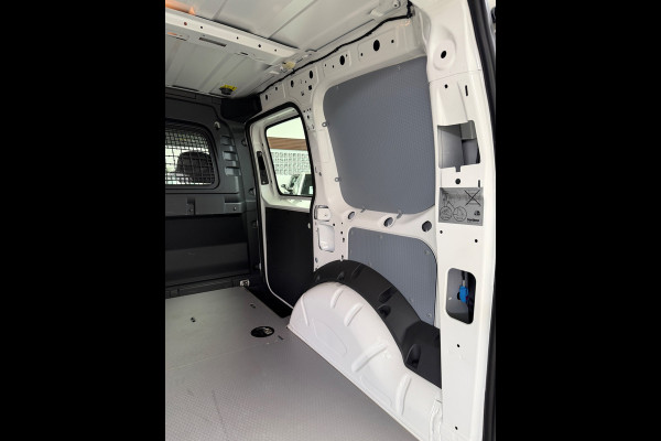 Volkswagen Caddy Cargo 1.5 TSI Camera CarPlay