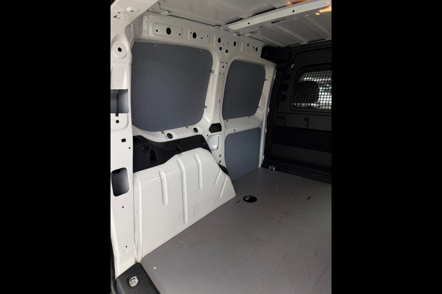 Volkswagen Caddy Cargo 1.5 TSI Camera CarPlay