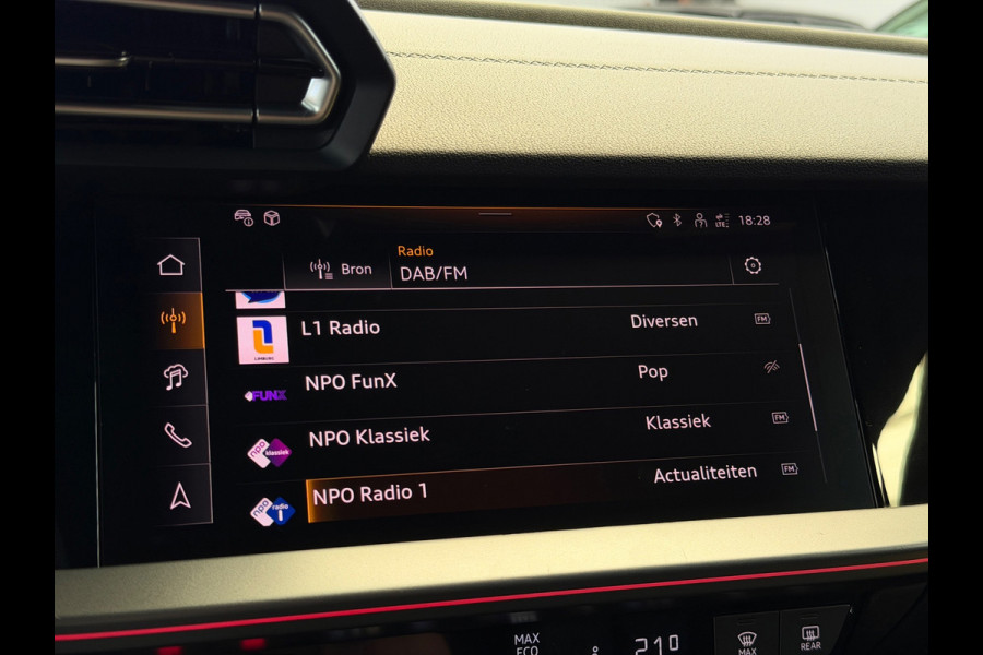 Audi A3 Sportback 35 TFSI S-Line CarPlay Camera Facelift
