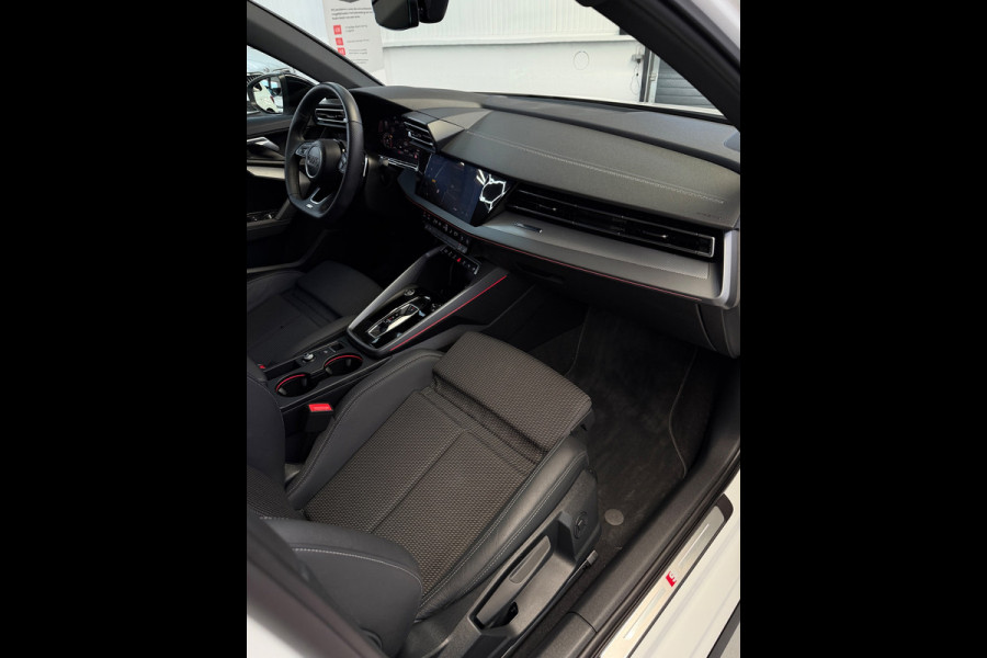 Audi A3 Sportback 35 TFSI S-Line CarPlay Camera Facelift
