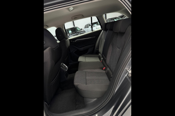 Škoda Octavia Combi 1.5 e-TSI CarPlay Camera