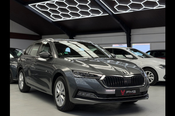 Škoda Octavia Combi 1.5 e-TSI CarPlay Camera