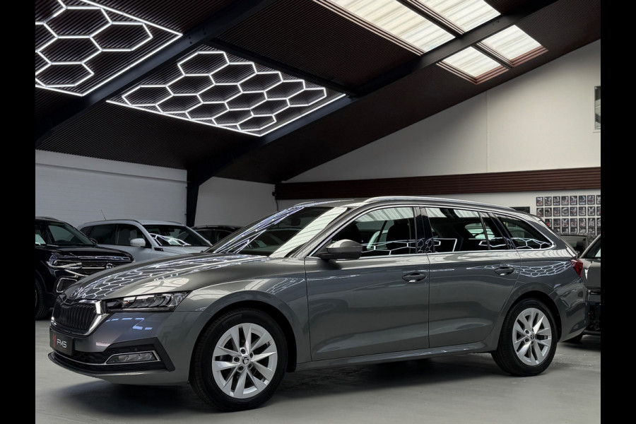 Škoda Octavia Combi 1.5 e-TSI CarPlay Camera