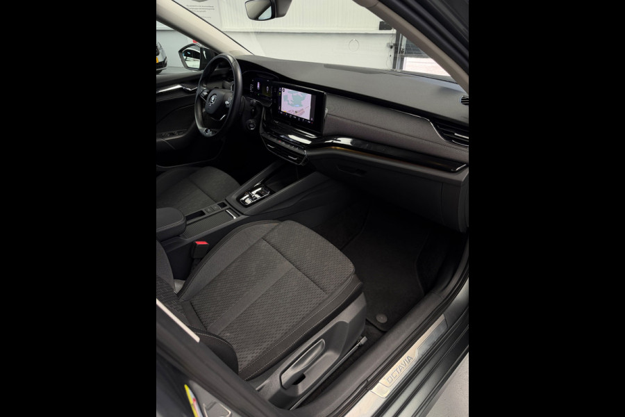 Škoda Octavia Combi 1.5 e-TSI CarPlay Camera