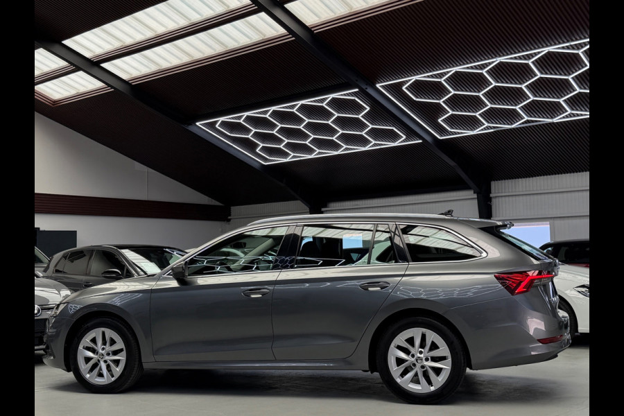 Škoda Octavia Combi 1.5 e-TSI CarPlay Camera