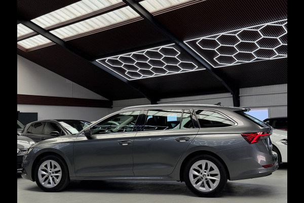 Škoda Octavia Combi 1.5 e-TSI CarPlay Camera