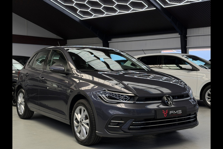 Volkswagen Polo 1.0 TSI CarPlay Camera IQ Lights