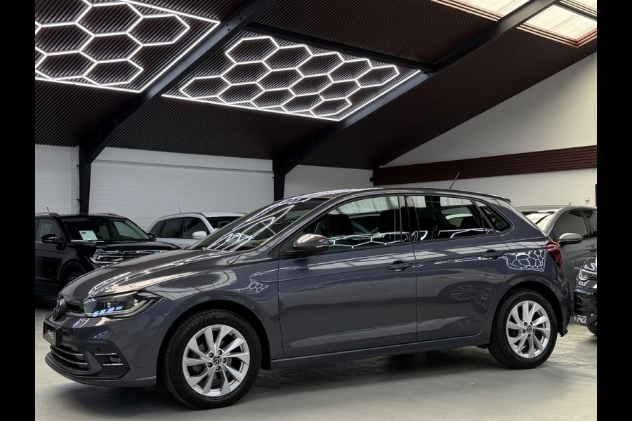 Volkswagen Polo 1.0 TSI CarPlay Camera IQ Lights