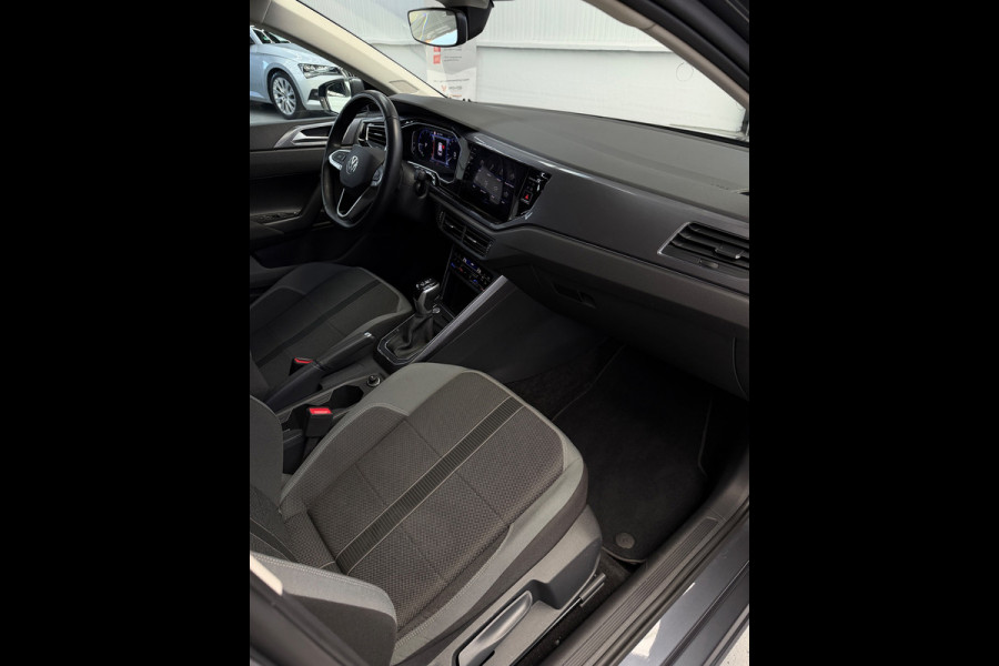 Volkswagen Polo 1.0 TSI CarPlay Camera IQ Lights