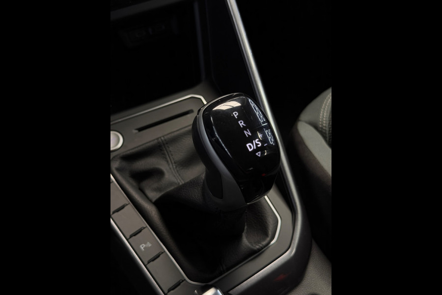 Volkswagen Polo 1.0 TSI CarPlay Camera IQ Lights