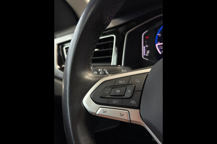Volkswagen Polo 1.0 TSI CarPlay Camera IQ Lights