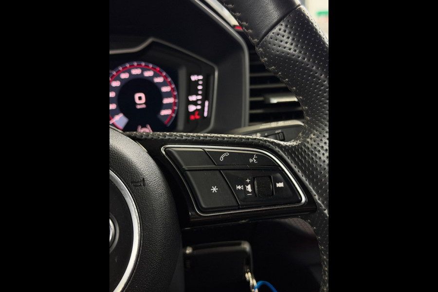 Audi A1 Sportback 30 TFSI 2x S-Line Camera CarPlay