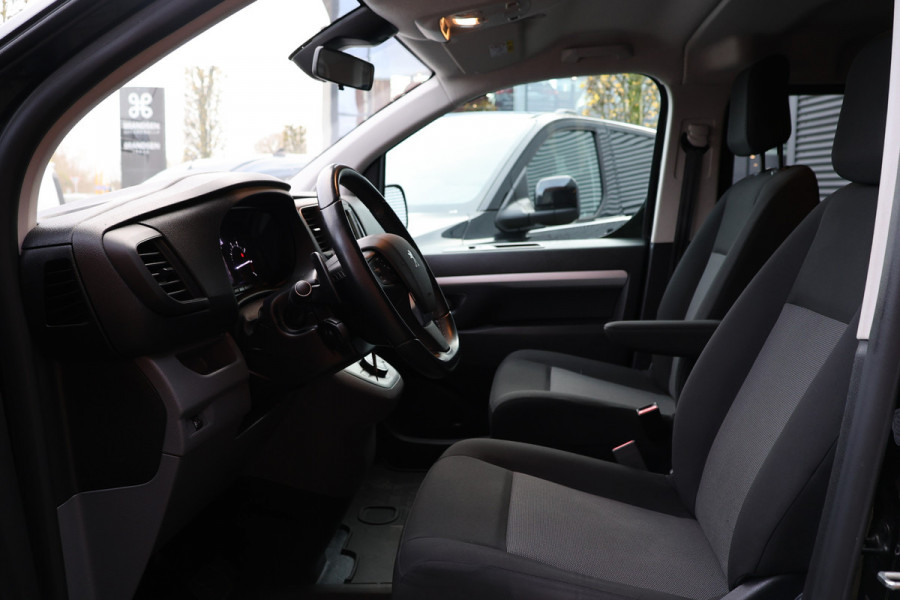 Peugeot Expert 2.0 BlueHDI 180 DC L3H1 XL | Dubbel cabine| Navigatie | CarPlay | Camera | Head-Up | Dodehoek detector | Trekhaak | F1 Flippers | Climate control | 5-Zitter | Nieuwe APK | Carpass