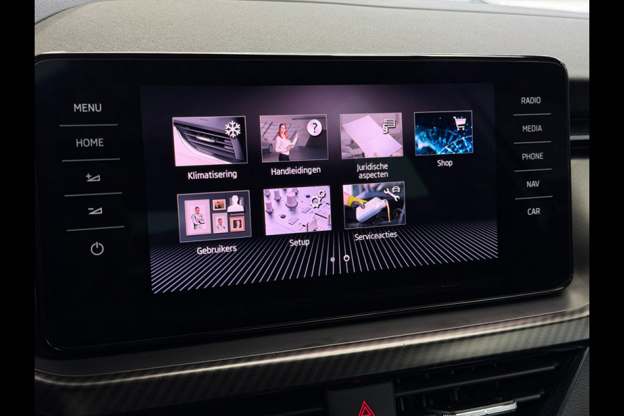 Škoda Kamiq 1.5 TSI Monte Carlo Pano CarPlay Camera