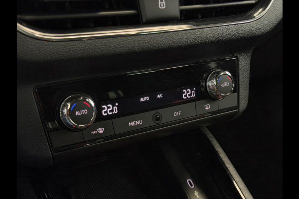 Škoda Kamiq 1.5 TSI Monte Carlo Pano CarPlay Camera
