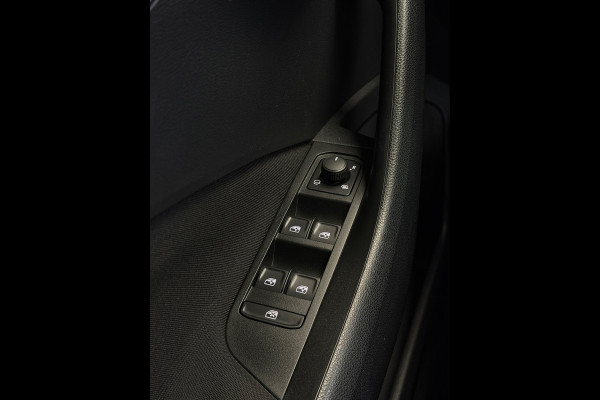 Škoda Kamiq 1.5 TSI Monte Carlo Pano CarPlay Camera