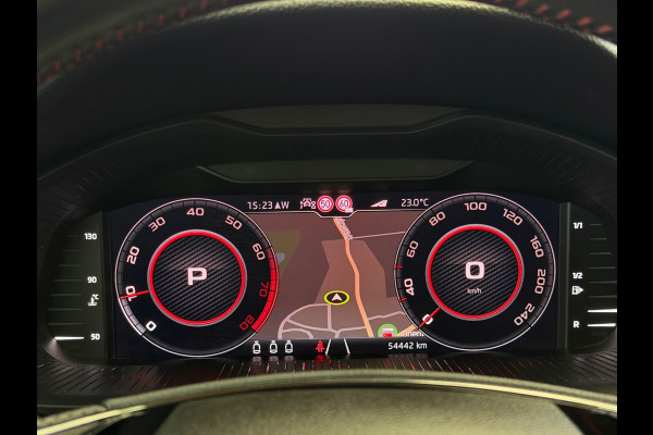 Škoda Kamiq 1.5 TSI Monte Carlo Pano CarPlay Camera