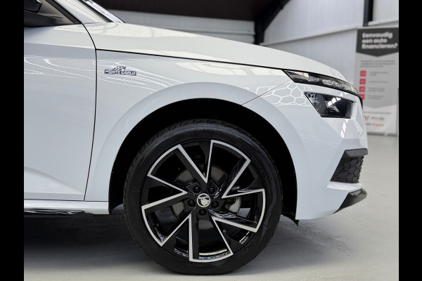 Škoda Kamiq 1.5 TSI Monte Carlo Pano CarPlay Camera