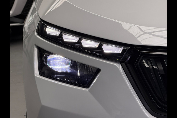 Škoda Kamiq 1.5 TSI Monte Carlo Pano CarPlay Camera