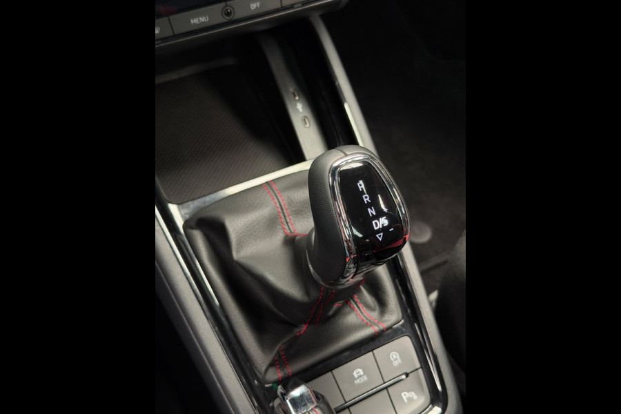 Škoda Kamiq 1.0 TSI Monte Carlo Pano Camera CarPlay