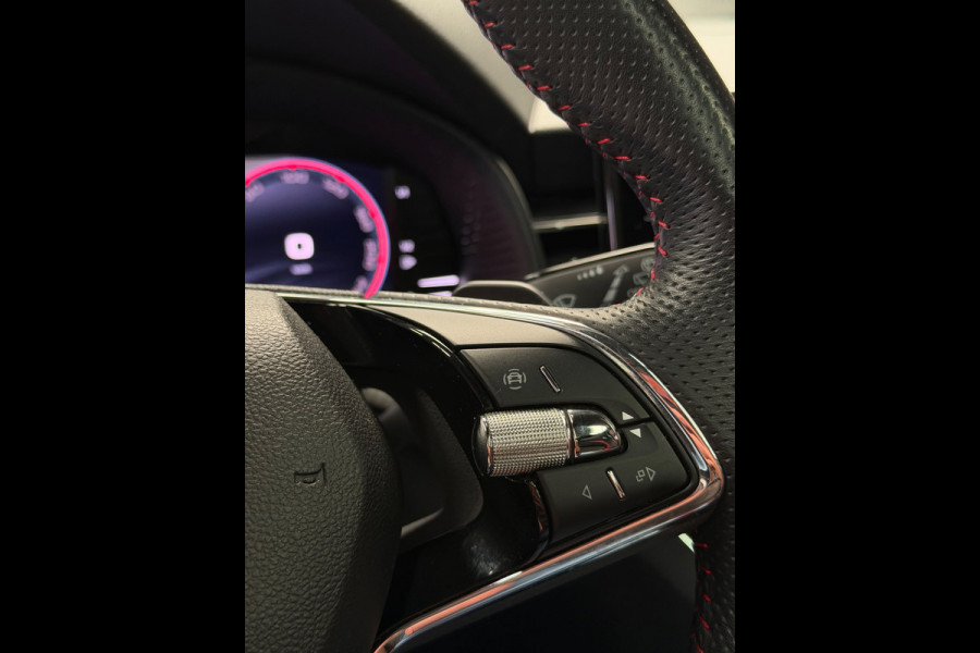 Škoda Kamiq 1.0 TSI Monte Carlo Pano Camera CarPlay