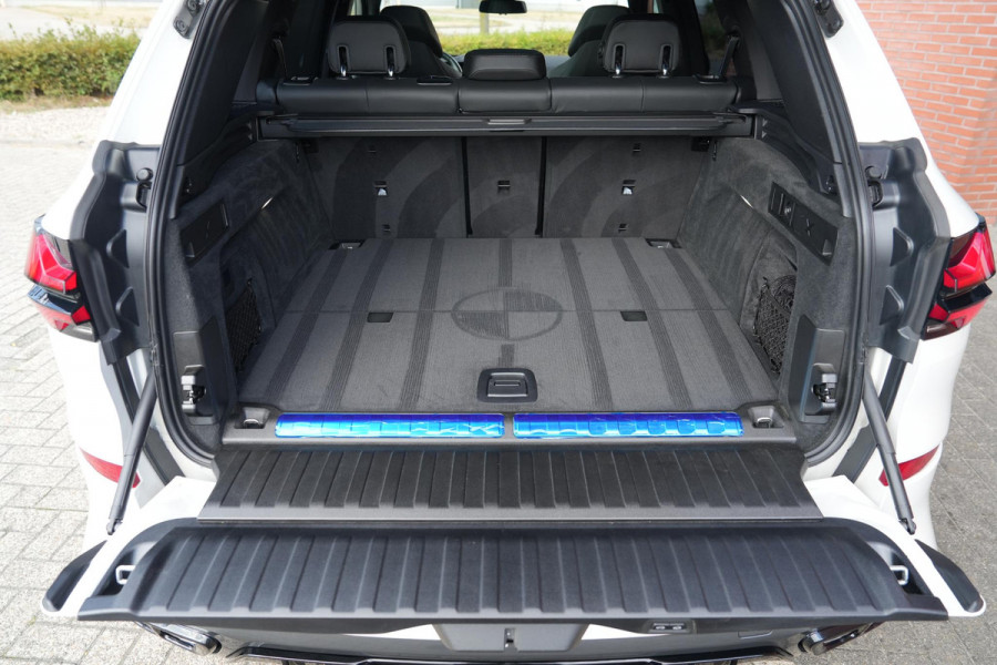 BMW X5 xDrive50e M-Sport Pro M-Seats Sky-Lounge CoPilot