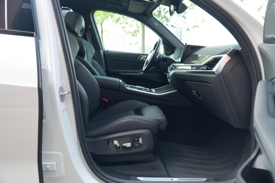 BMW X5 xDrive50e M-Sport Pro M-Seats Sky-Lounge CoPilot
