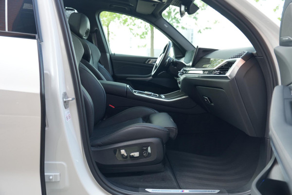 BMW X5 xDrive50e M-Sport Pro M-Seats Sky-Lounge CoPilot