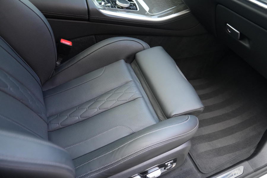 BMW X5 xDrive50e M-Sport Pro M-Seats Sky-Lounge CoPilot