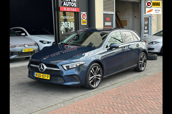 Mercedes-Benz A-Klasse 180 Business Leer Navi Carplay Sfeerverlichting