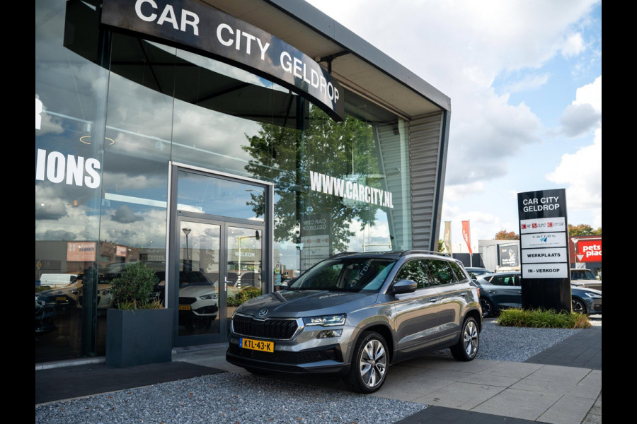 Škoda Karoq 1.5 TSI 150pk Automaat Business Edition Plus | Panoramadak | Travel Assist | Performance Pack