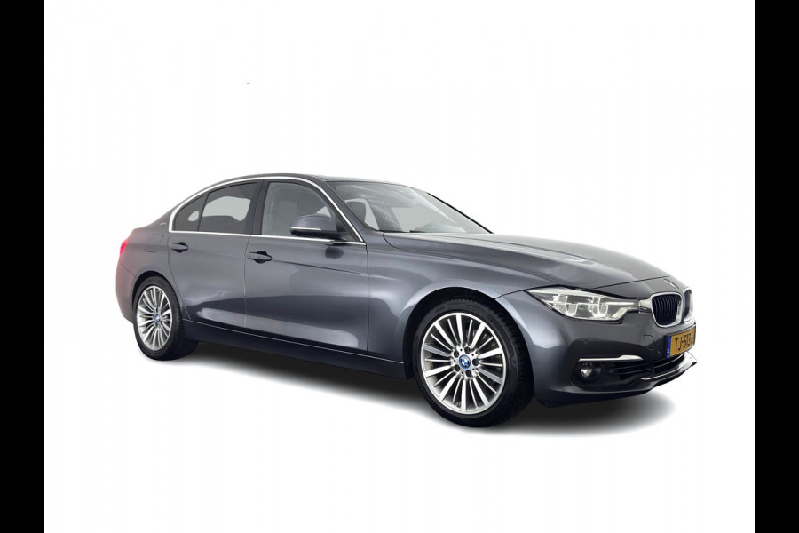 BMW 3-serie 330e High Executive Luxury-Line (Plug-in) (INCL-BTW) Aut. *PANO |  LEATHER | FULL-LED | MEMORY-PACK | HARMAN/KARDON-AUDIO | BLINDSPOT | KEYLESS | CAMERA | NAVI-FULLMAP | DAB | PRIVACY-GLASS | ECC | HEAD-UP | PDC | 18''ALU*