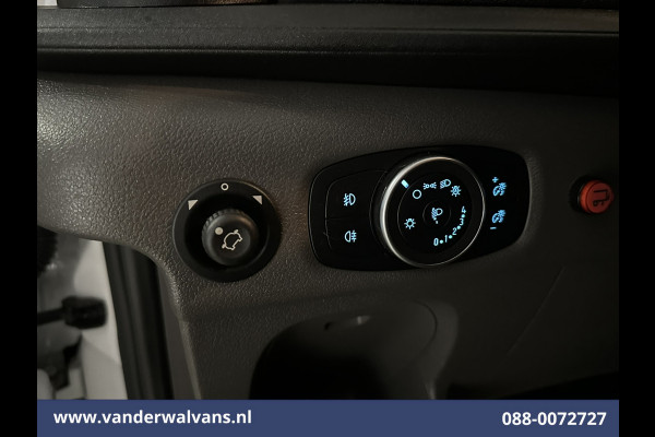 Ford Transit 2.0 TDCI 155pk Bakwagen 225cm Hoog Laadklep Euro6 Airco | Camera | Cruisecontrol | Verwarmde voorruit Bijrijdersbank