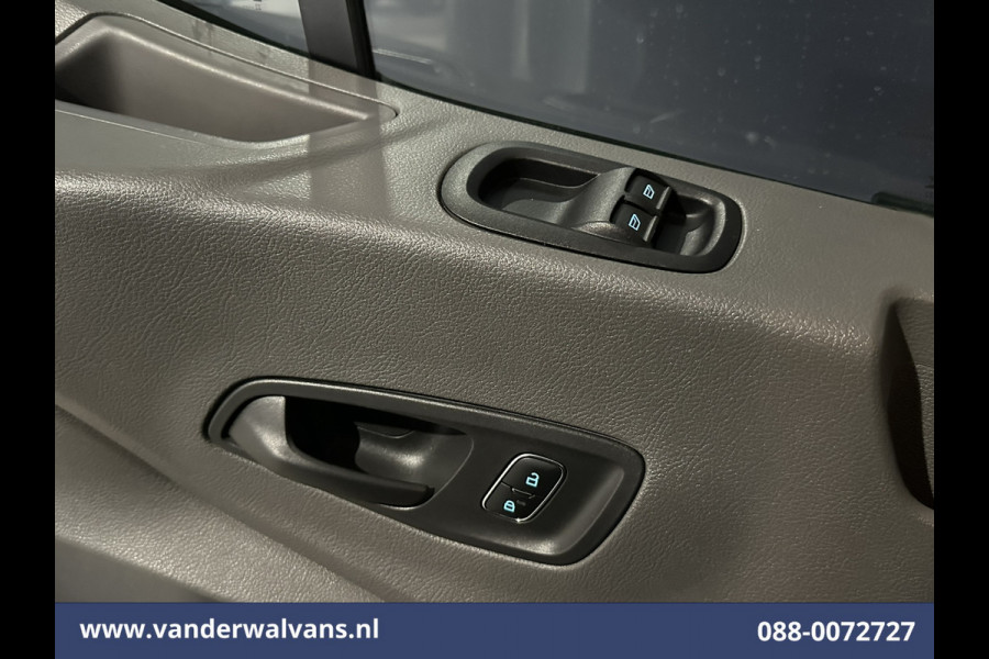 Ford Transit 2.0 TDCI 155pk Bakwagen 225cm Hoog Laadklep Euro6 Airco | Camera | Cruisecontrol | Verwarmde voorruit Bijrijdersbank