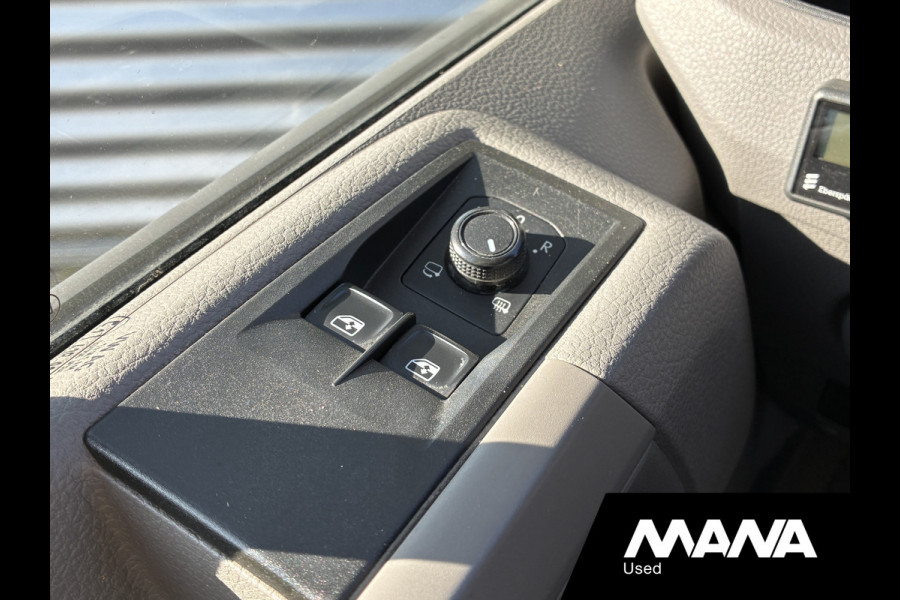 Volkswagen Crafter 35 2.0 TDI L3H3 177pk LED Automaat ClimaControl Cruise Carplay