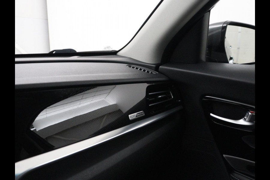 Kia e-Niro DynamicPlusLine 64 kWh | SOH 95,3% | Panoramadak | Half leder | Stuur/stoel verwarming | Adaptive cruise | Lane assist | Climate control | Carplay | Camera | Park assist | Full LED