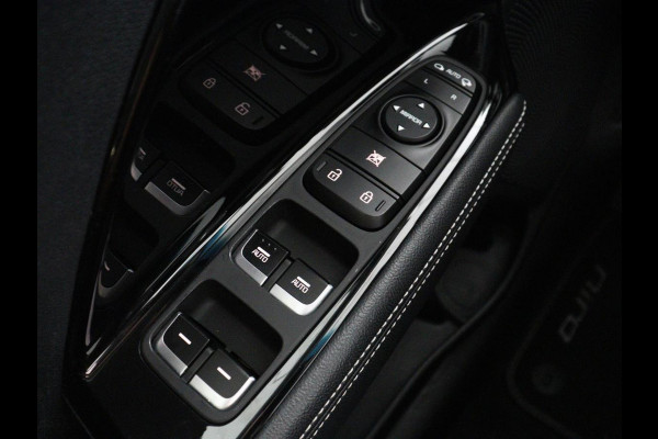 Kia e-Niro DynamicPlusLine 64 kWh | SOH 95,3% | Panoramadak | Half leder | Stuur/stoel verwarming | Adaptive cruise | Lane assist | Climate control | Carplay | Camera | Park assist | Full LED
