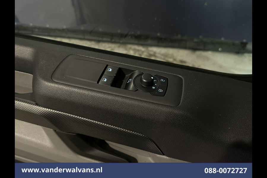 Ford Transit Custom 2.0 TDCI 136pk L2H1 Euro6 Airco | Camera | Navigatie | LED | Apple Carplay | Adaptieve Cruisecontrol Android Auto, Stoelverwarming, Verwarmde voorruit, Parkeersensoren, Bijrijdersbank