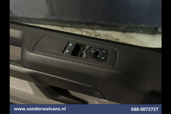 Ford Transit Custom 2.0 TDCI 136pk L2H1 Euro6 Airco | Camera | Navigatie | LED | Apple Carplay | Adaptieve Cruisecontrol Android Auto, Stoelverwarming, Verwarmde voorruit, Parkeersensoren, Bijrijdersbank