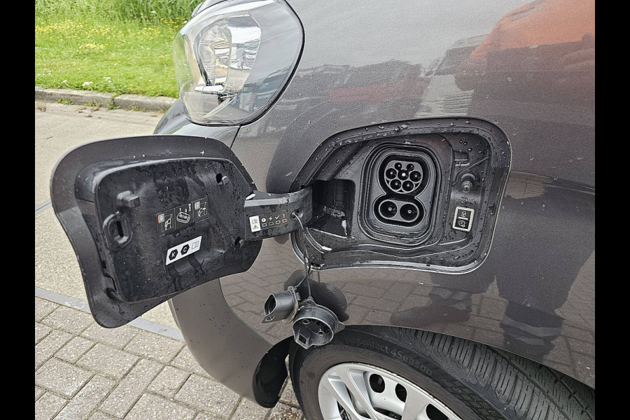 Peugeot e-Expert Standard Premium 75 kWh L2, 330Km WLTP, Snelladen, Cruise control, Airco, Pdc, Carplay, Camera, 1e Eigenaar, Oh-Historie