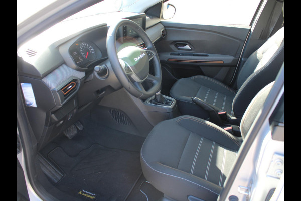 Dacia SANDERO Stepway 1.0 TCe 90 Extreme | AUTOMAAT | APPLE CARPLAY | NAVIGATIE | DODE HOEK DETECTIE |