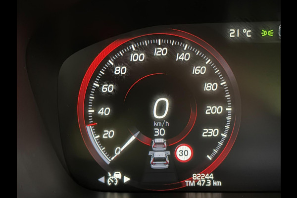 Volvo V90 2.0 T4 210PK R-DESIGN POLESTAR ENGINEERD | LUXURY LINE - PANORAMISCH SCHUIF/KANTEL DAK/HEAD-UP DISPLAY/PARK ASSIST CAMERA ACHTER/MET LEER BEKLEED DASHBOARD | PREMIUM AUDIO BY HARMAN KARDON PREMIUM AUDIO | R-DESIGN GEPERFOREERD NAPPA LEDEREN BEKLEDING MET CONTOURSTOELEN (SPORTSTOELEN) MET VERSTELBARE ZITVERLENGING | POWERSEATS -ELEKTRISCH VERSTELBARE VOORSTOELEN MET GEHEUGEN FUNCTIE OP BEIDE STOELEN | SCANDINAVIAN LINE - PARKEERVERWARMING MET TIMER (STANDKACHEL) / STOEL & STUUR VERWARMING / ACHTERBANK VERWARMING | ADAPTIVE CRUISECONTROL MET PILOT ASSIST | FULL LED KOPLA