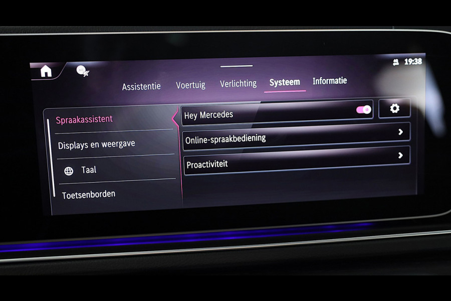Mercedes-Benz GLE 400 e 4MATIC AMG 63 Look / Head Up / Luchtvering / Memory / Acc / Lane Assist / Burmester / Leder / 23 In