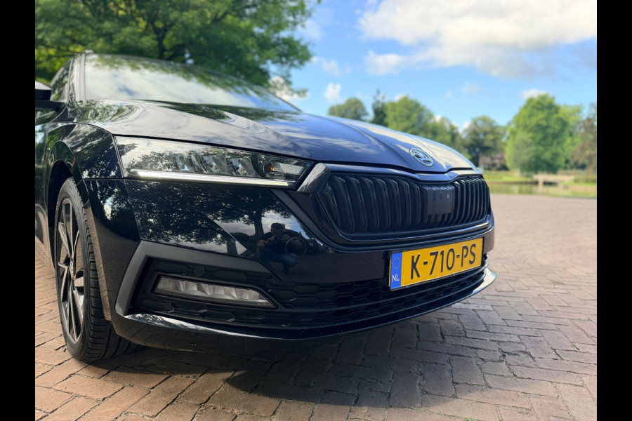 Škoda Octavia Combi 1.0 e-TSI Sport Business | DSG | CarPlay | Trekhaak | Luxe!
