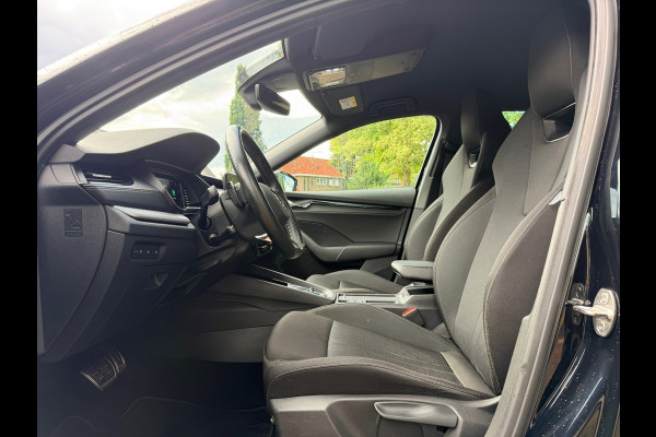 Škoda Octavia Combi 1.0 e-TSI Sport Business | DSG | CarPlay | Trekhaak | Luxe!